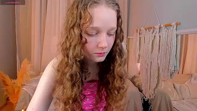  Rose Charming  online show from September 14, 2025, 9:59 pm