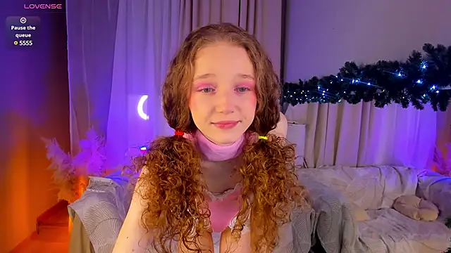  Rose Charming  online show from December 22, 2024, 9:31 pm