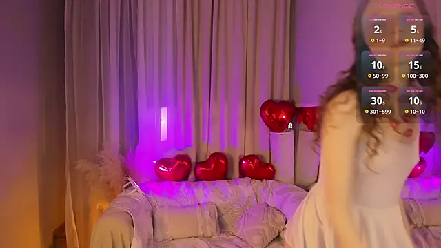  Rose Charming  online show from February 14, 2025, 9:53 pm