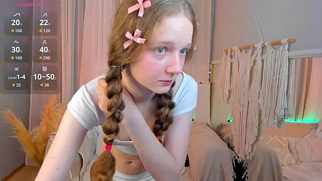  Rose Charming  online show from September 13, 2025, 9:59 pm