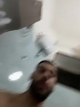 Snapshot of Enzoblood1 chatting on January 5, 2026, 11:19 pm Enzoblood1 online show from January 5, 2026, 11:19 pm