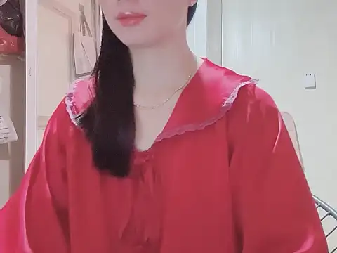 Snapshot of LinhChi_9x chatting on October 20, 2025, 12:02 am LinhChi 9x online show from October 20, 2025, 12:02 am