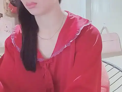 Snapshot of LinhChi_9x chatting on October 22, 2025, 1:21 pm LinhChi 9x online show from October 22, 2025, 1:21 pm