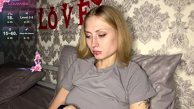 Snapshot of MarthaGees chatting on October 24, 2025, 4:17 pm MarthaGees online show from October 24, 2025, 4:17 pm