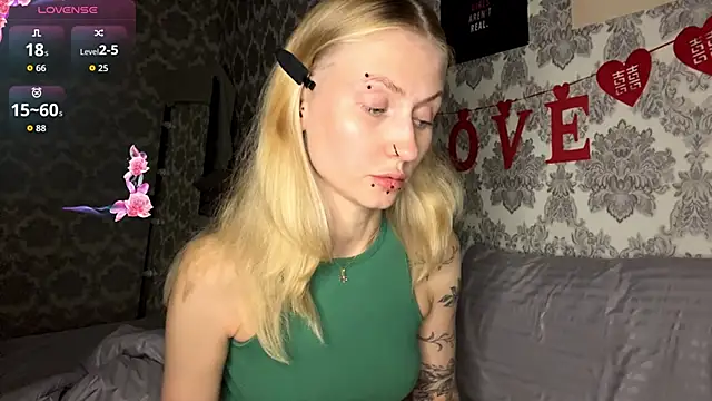 Snapshot of MarthaGees chatting on October 10, 2025, 3:13 pm MarthaGees online show from October 10, 2025, 3:13 pm