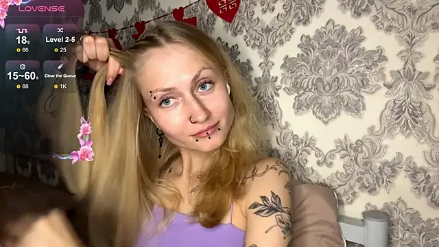 Snapshot of MarthaGees chatting on October 19, 2025, 3:37 pm MarthaGees online show from October 19, 2025, 3:37 pm