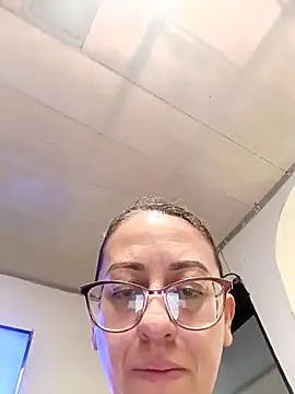 miss hanna07 online show from April 14, 2026, 2:22 pm