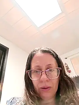 miss hanna07 online show from September 10, 2025, 4:28 pm