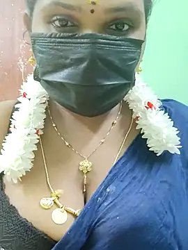 Snapshot of malliga98 chatting on October 4, 2025, 6:42 pm malliga98 online show from October 4, 2025, 6:42 pm