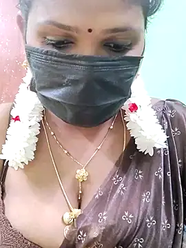 Snapshot of malliga98 chatting on October 3, 2025, 6:48 am malliga98 online show from October 3, 2025, 6:48 am