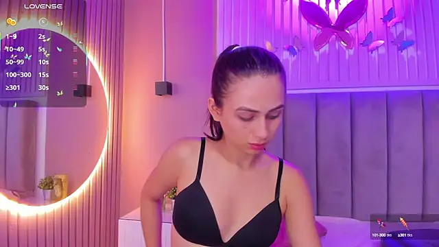 diosa cristal online show from September 24, 2025, 3:35 am