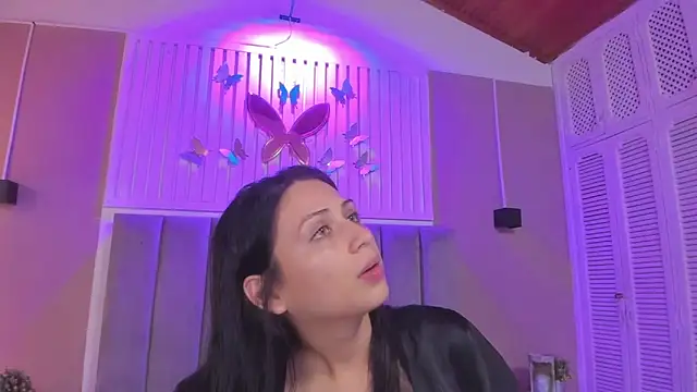 diosa cristal online show from November 28, 2025, 3:17 am