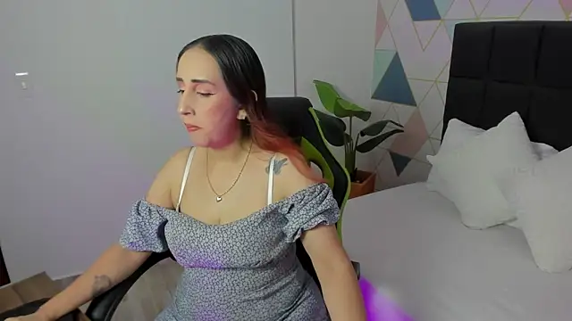 Snapshot of jadde13_ chatting on October 1, 2025, 8:02 pm jadde13 online show from October 1, 2025, 8:02 pm