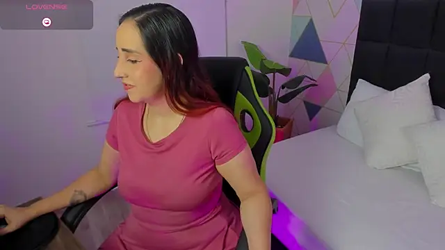 Snapshot of jadde13_ chatting on October 6, 2025, 7:58 pm jadde13 online show from October 6, 2025, 7:58 pm