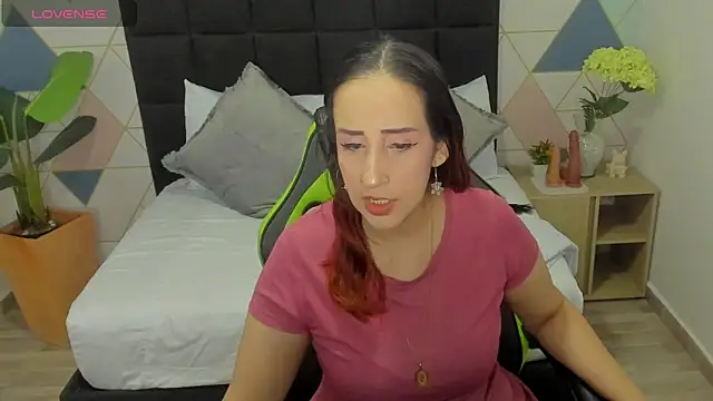 Snapshot of jadde13_ chatting on November 4, 2025, 8:34 pm jadde13 online show from November 4, 2025, 8:34 pm