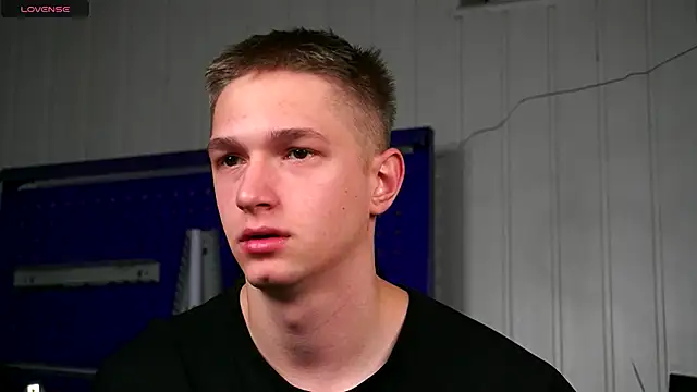 dustyn fox online show from November 27, 2025, 3:01 pm