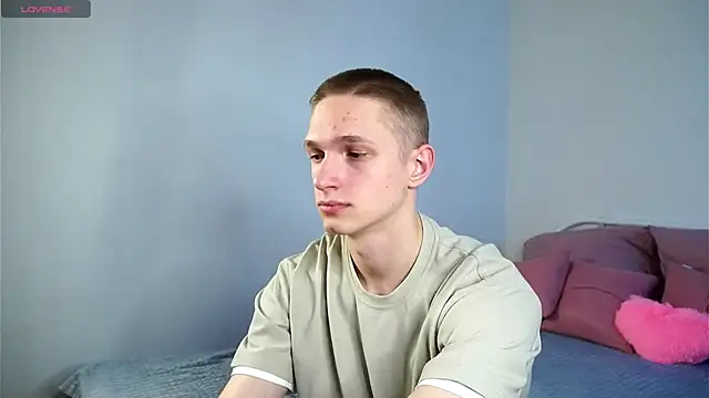 dustyn fox online show from February 27, 2025, 7:04 pm
