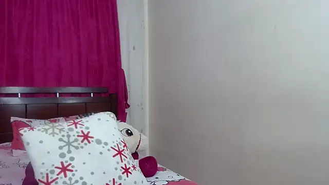 petitolivia online show from May 29, 2026, 10:49 pm