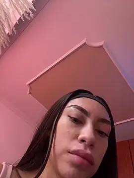 Effy Bonny online show from October 21, 2025, 3:33 pm