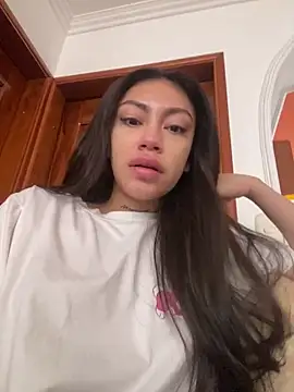 Effy Bonny online show from October 5, 2025, 2:41 pm