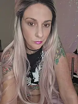 MissyRoulette online show from May 27, 2026, 7:43 pm