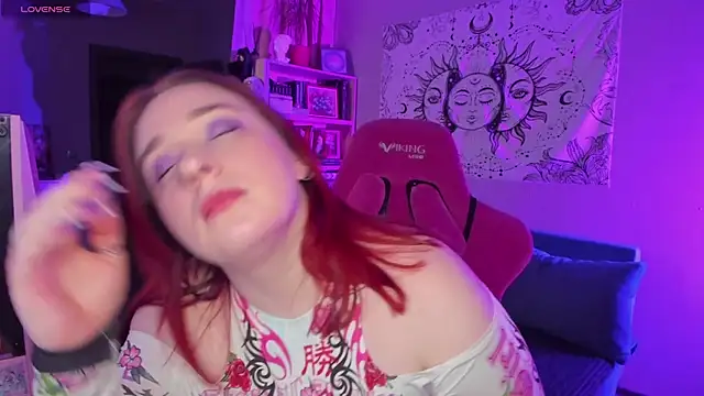 Snapshot of gitera_ chatting on December 6, 2024, 11:08 pm gitera online show from December 6, 2024, 11:08 pm