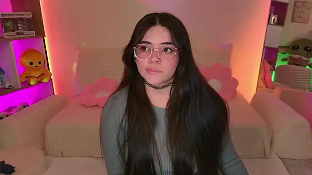 cammiefoalss online show from November 2, 2025, 6:02 pm