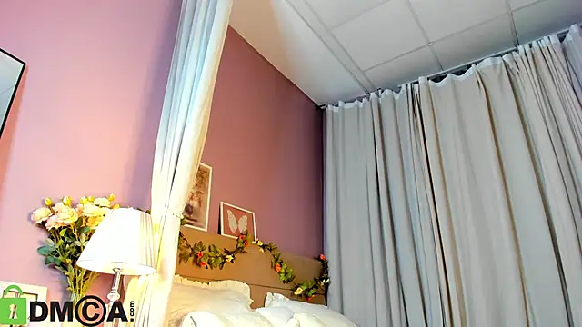 Snapshot of Dearly_Emily chatting on October 11, 2025, 5:14 pm Dearly Emily online show from October 11, 2025, 5:14 pm