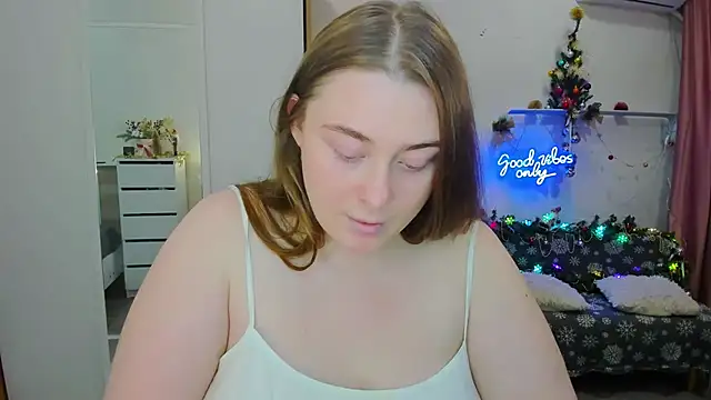 Demure Smile online show from December 4, 2024, 5:32 am