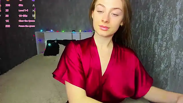 Demure Smile online show from September 28, 2025, 5:58 am