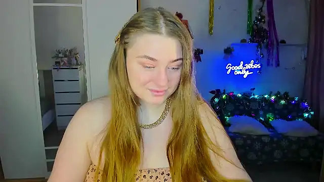 Demure Smile online show from December 6, 2024, 3:57 am