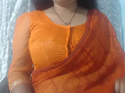 cute-priy online show from March 21, 2026, 4:57 am