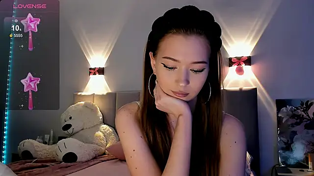 Snapshot of diana_nier chatting on September 27, 2025, 7:42 pm diana nier online show from September 27, 2025, 7:42 pm