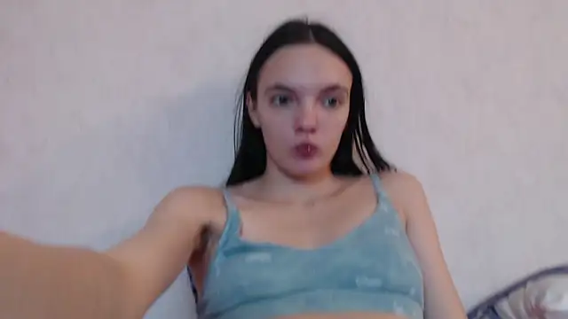 Lia  meow online show from January 13, 2025, 4:30 pm
