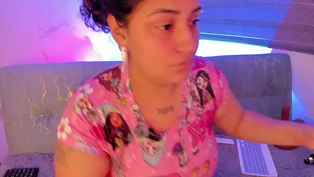 dayan silva  online show from March 11, 2026, 3:06 pm