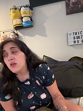 ThicBunz online show from September 15, 2025, 1:06 am