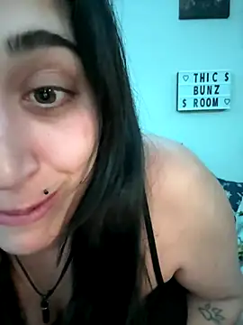 ThicBunz online show from September 30, 2025, 2:17 am