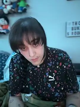 ThicBunz online show from November 13, 2025, 4:16 am