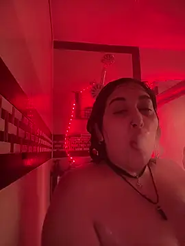 ThicBunz online show from September 18, 2025, 4:21 pm