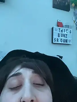 ThicBunz online show from March 21, 2025, 2:18 am