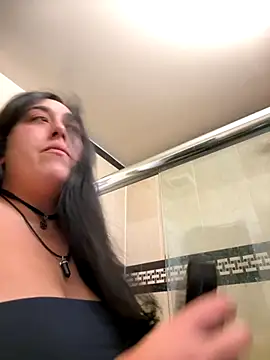 ThicBunz online show from September 28, 2025, 4:47 pm