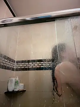 ThicBunz online show from March 25, 2026, 11:47 pm