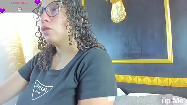 aixa 15 online show from October 7, 2025, 12:17 pm