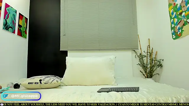 Snapshot of Tylergiuseppe_ chatting on February 25, 2025, 7:49 pm Tylergiuseppe online show from February 25, 2025, 7:49 pm