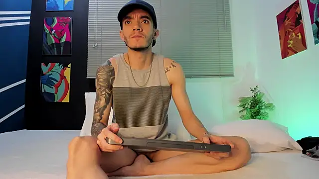 Snapshot of Tylergiuseppe_ chatting on September 20, 2025, 5:29 pm Tylergiuseppe online show from September 20, 2025, 5:29 pm
