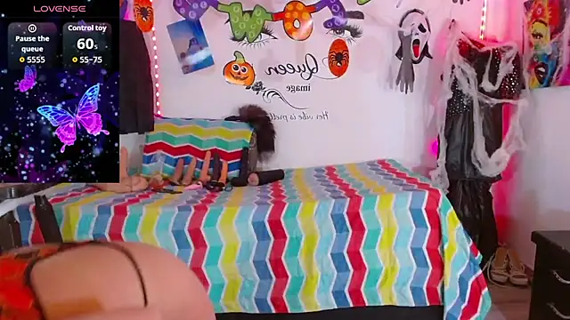 Snapshot of saritha_cute_ chatting on October 19, 2025, 6:10 pm saritha cute  online show from October 19, 2025, 6:10 pm