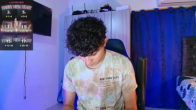 Snapshot of Nathan_Bluee chatting on January 6, 2026, 4:11 pm Nathan Bluee online show from January 6, 2026, 4:11 pm