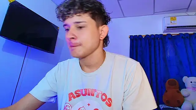 Nathan Bluee online show from April 17, 2026, 4:10 pm