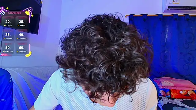 Snapshot of Nathan_Bluee chatting on February 22, 2026, 5:03 pm Nathan Bluee online show from February 22, 2026, 5:03 pm