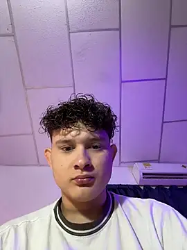 Snapshot of Nathan_Bluee chatting on December 2, 2025, 3:36 pm Nathan Bluee online show from December 2, 2025, 3:36 pm